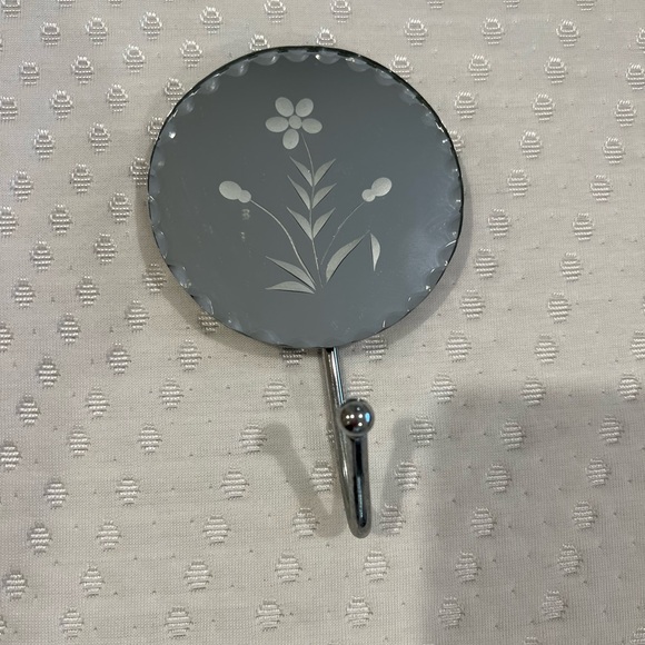 Vintage Floral Etched Round Mirror Hooks set of Two - Picture 4 of 4